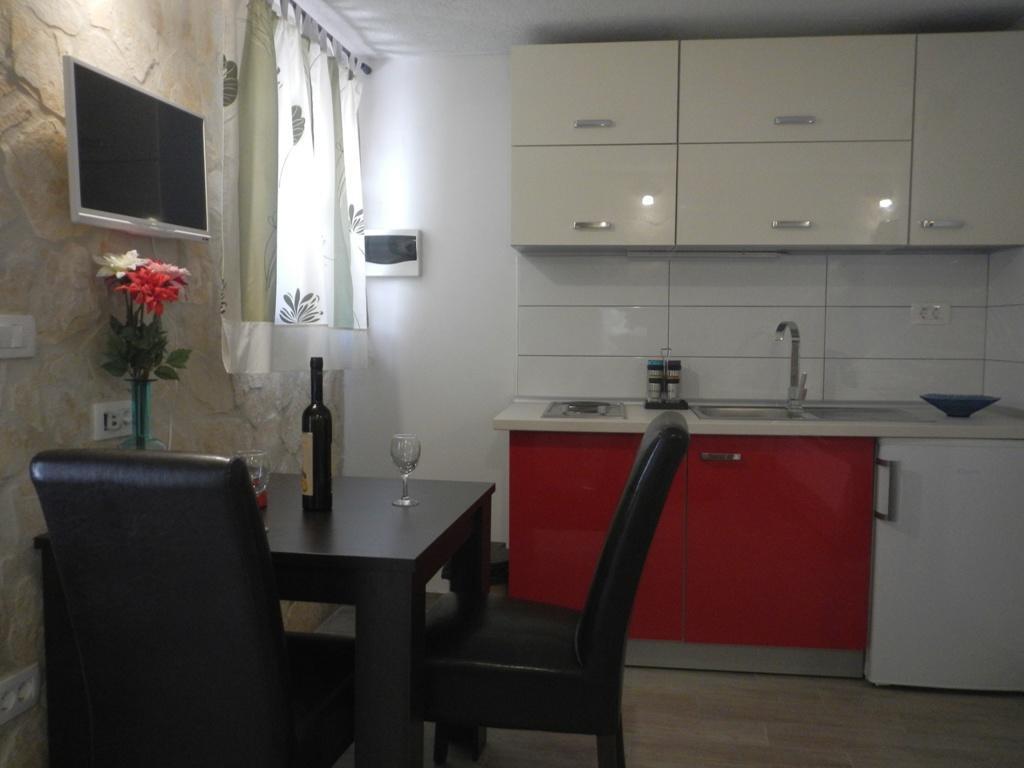 Apartments Valter Tisno Exterior foto